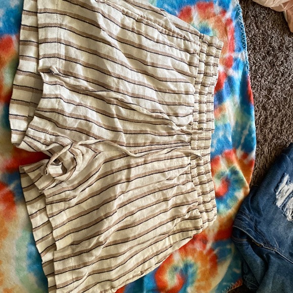 Old navy striped shorts - Picture 1 of 3